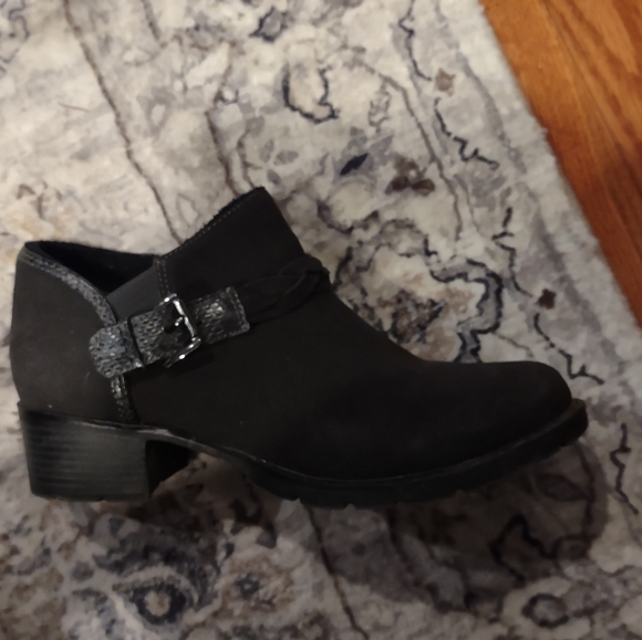 Booties - Picture 3 of 5